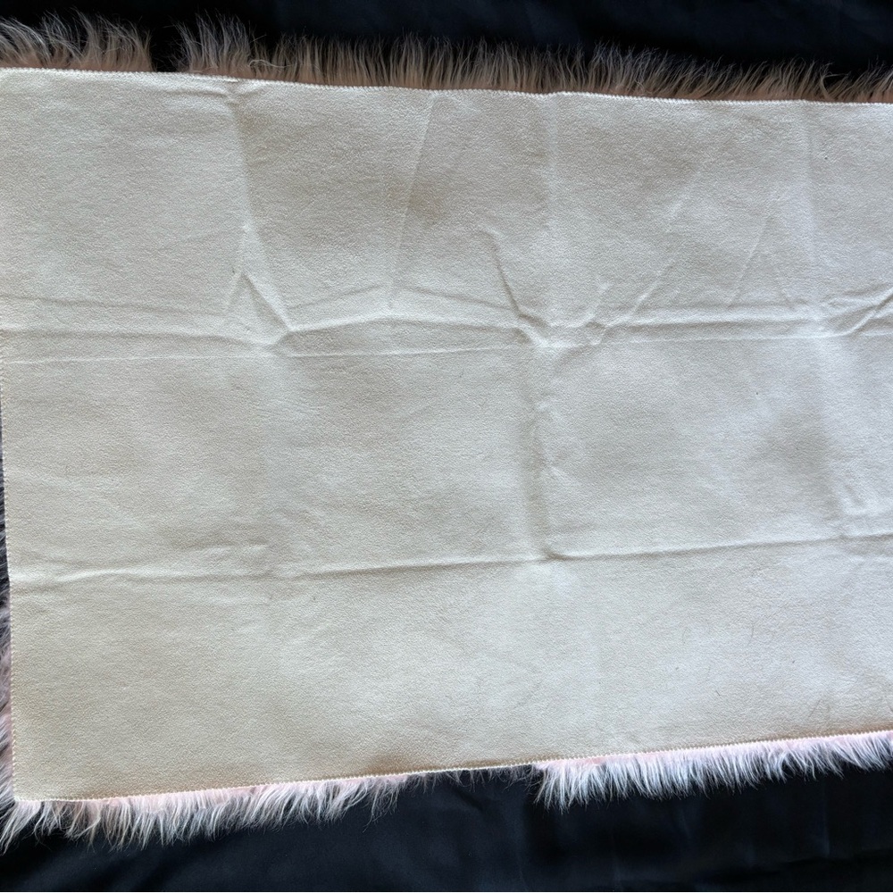Shabby Chic Faux Sheepskin Rug - Picture 2 of 2